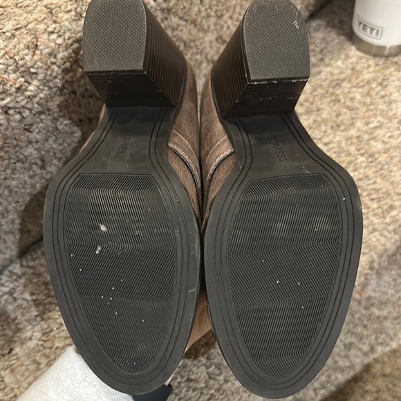 Express Brown and Cream Heeled Boots with Buckle Straps - Picture 5 of 5